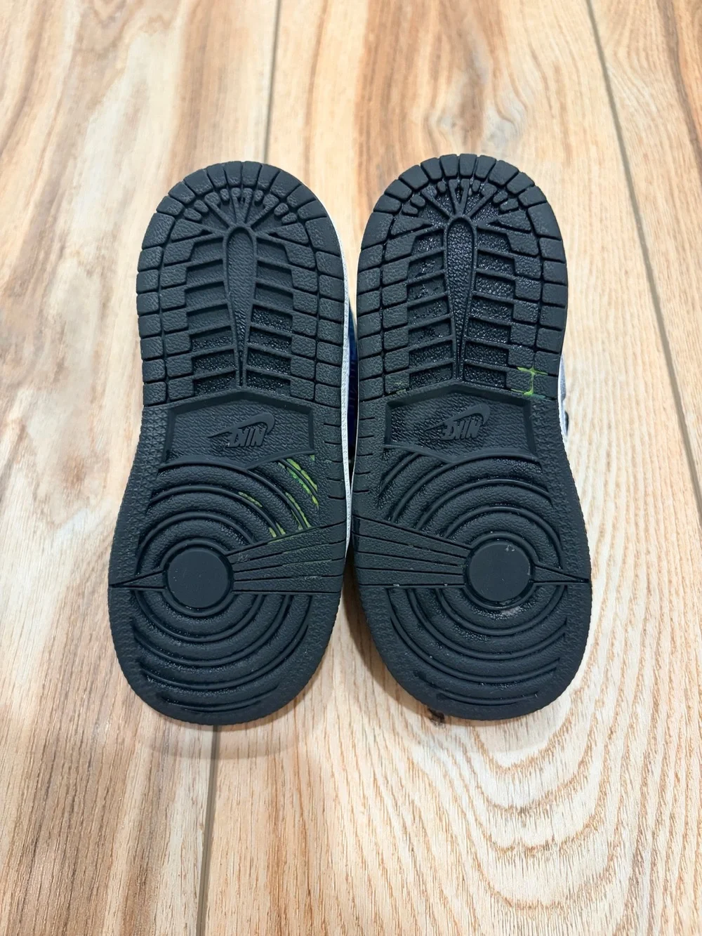 Jordan mid kids